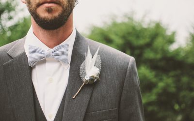 ¿Qué zapatos usar para traje gris?