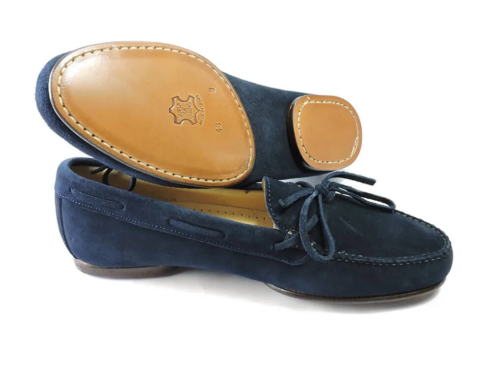 Los mocasines también combinan para trajes gris