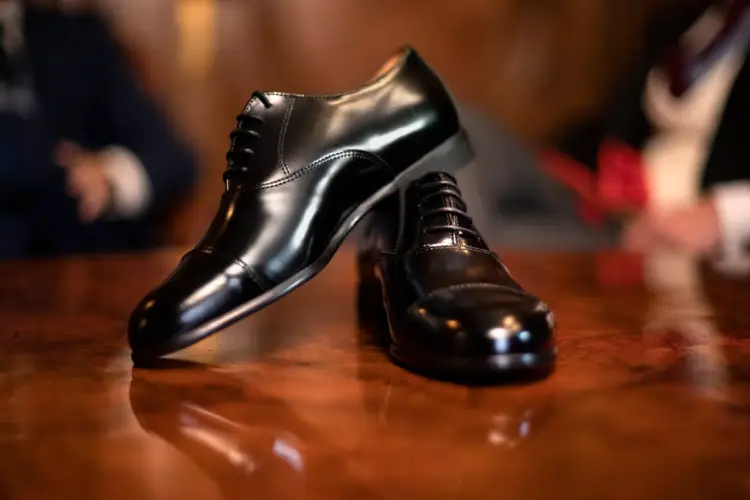 Como limpiar zapatos de piel